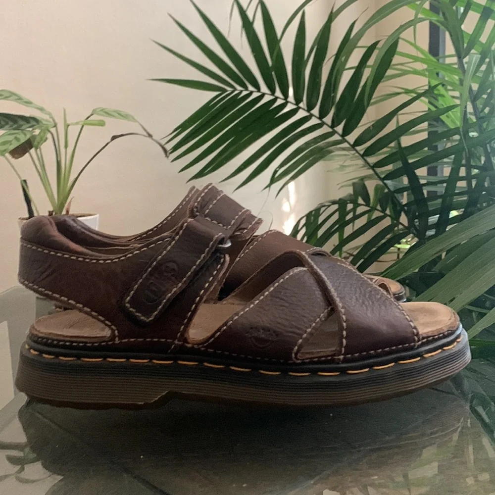 Vintage 90s DR. MARTENS Mens Made in England Sandals 9076